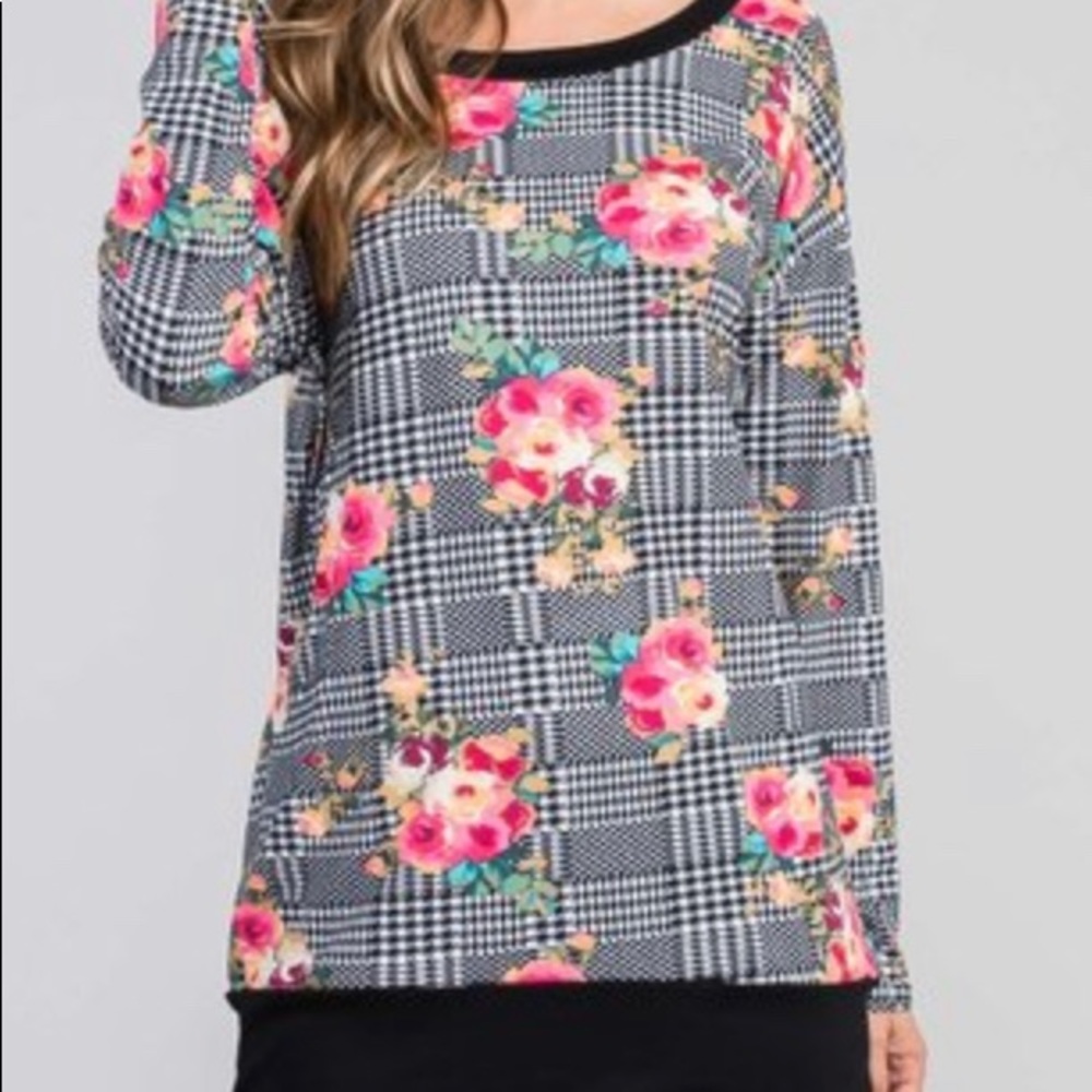 Pink flower and houndstooth!